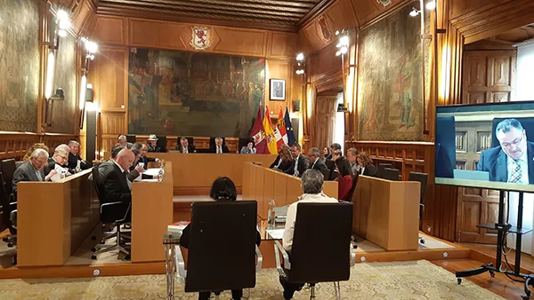 FOTO PLENO