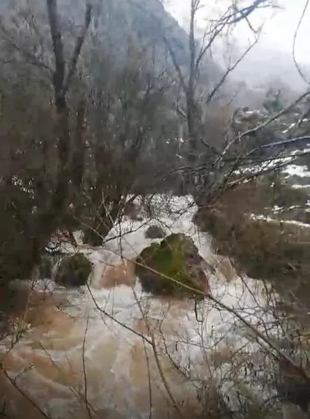 CRECIDA DEL RIO EN VILLALFEIDE DE TORIO