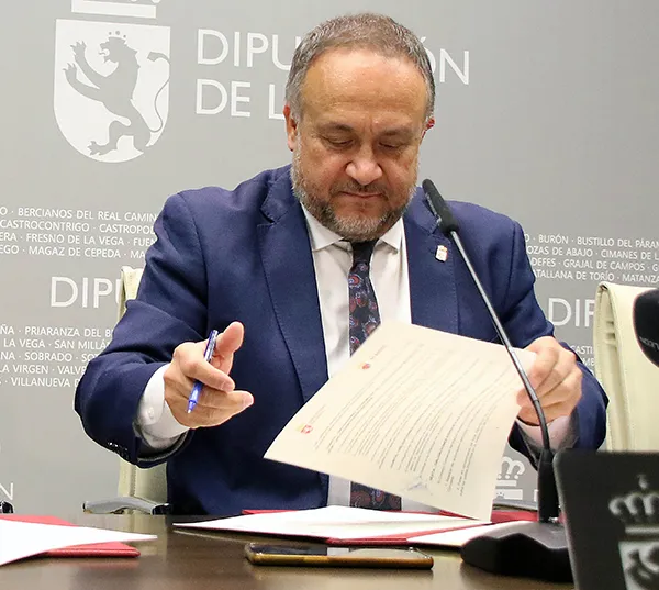 ALVAREZ COUREL