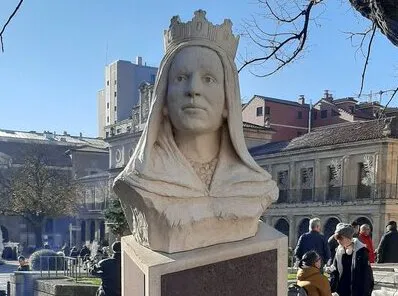 DOÑA URRACA (1)