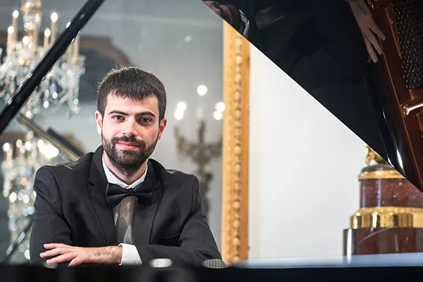 VICTOR BRAOJOS copia