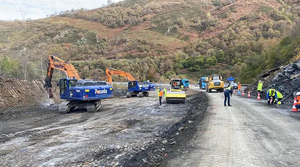 TRABAJOS DE REPARACION DE LA AP66 TRAS EL DERRUMBE