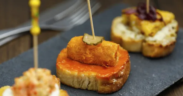 TAPAS DE LEON
