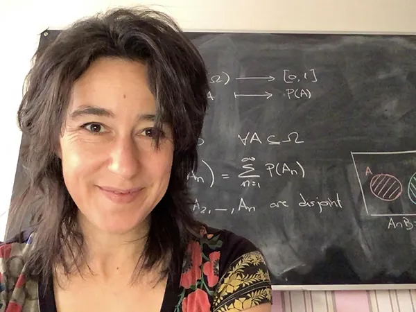 ALICIA QUIROS CARRETERO