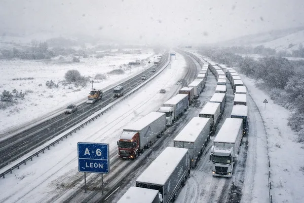 EMBOLSAMIENTO DE CAMIONES EN LA A6
