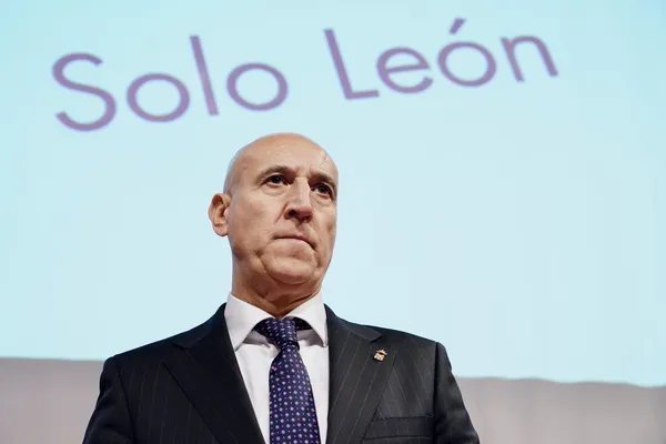 EL ALCALDE DE LEON PRESENTA EL INFORME JURIDICO SOBRE EL PROCESO DE AUTONOMIA PARA LA REGION LEONESA