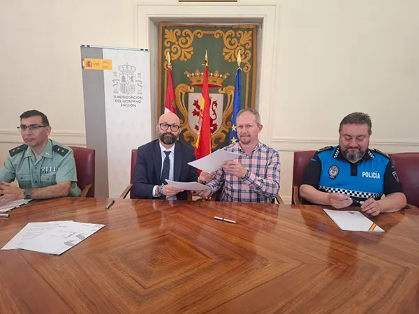 FIRMA DEL PROTOCOLO VIOGEN EN VILLAQUILAMBRE