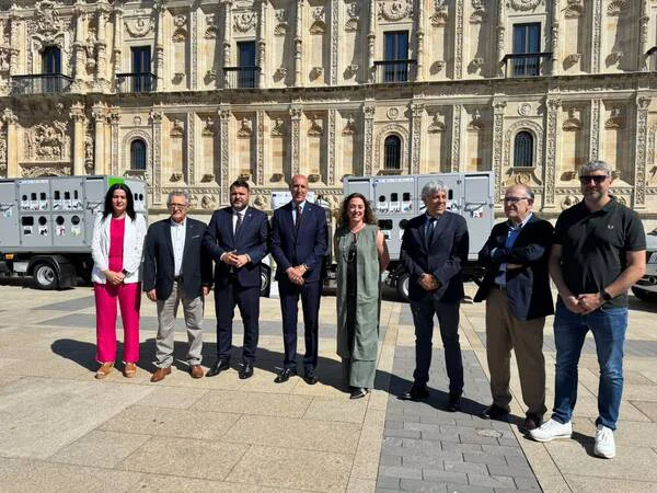 ENTREGA DE VEHICULOS PARA EL RECICLAJE EN LEON