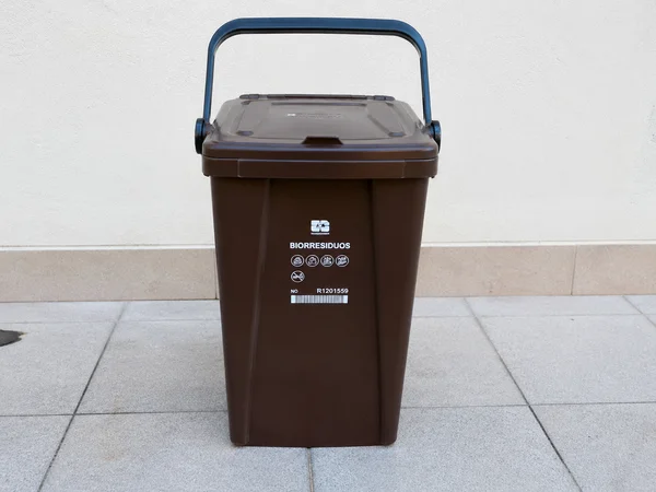 CONTENEDOR DE BIORRESIDUOS