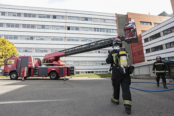 BOMBEROS DE LEON