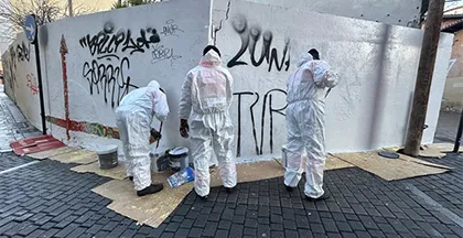 LIMPIEZA DE GRAFITIS EN EL CASCO ANTIGUO DE LEON