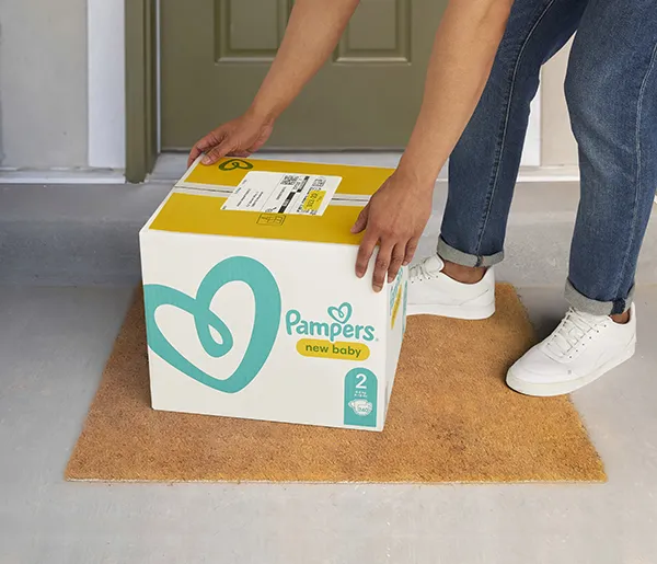SHOT3_Pampers_Doorstep_Model_ES