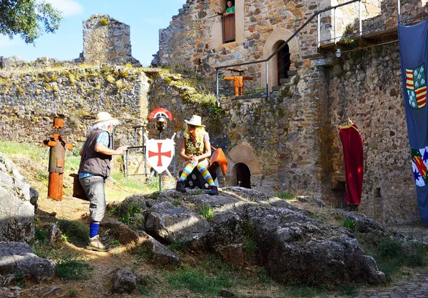 ‘Las-minas-del-emperador’-producido-por-Fabularia-Teatro