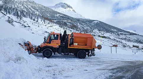 VEHICULOS QUITANIEVES DE LA DIPUTACION DE LEON