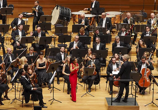 La Sinfónica de CyL clausura el 37 Festival de Música Española de León dirigida por su titular Thierry Fischer . - OSCYL