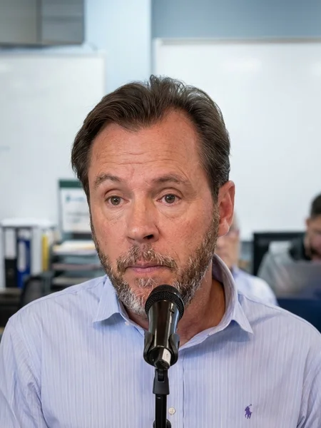 OSCAR PUENTE EN RUEDA DE PRENSA