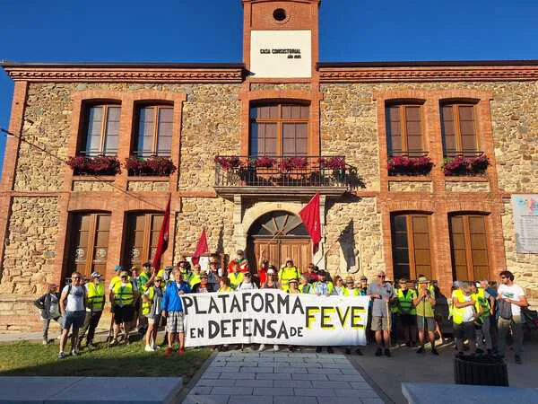 PLATAFORMA DE DEFENSA DE FEVE EN MATALLANA DE TORIO