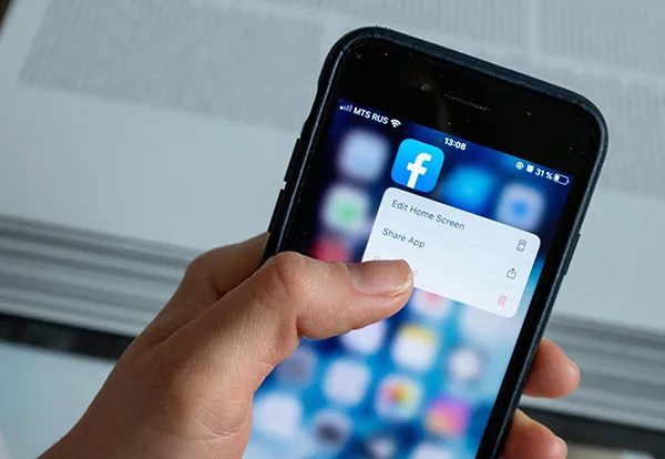 FACEBOOK - Ready Made