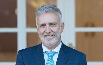 ANGEL VICTOR TORRES 2