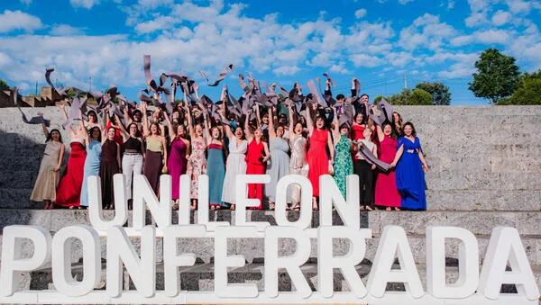GRADUACION DE ENFERMERIA EN PONFERRADA