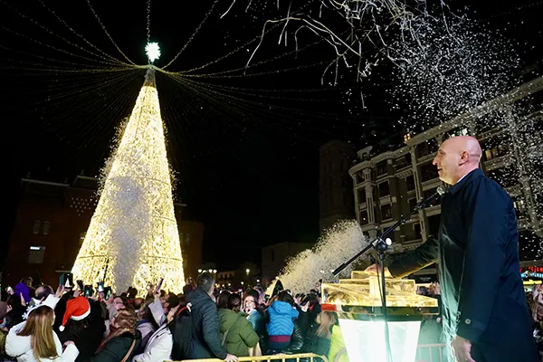 ENCENDIDO DE LA ILUMINACION NAVIDEÑA EN LEON