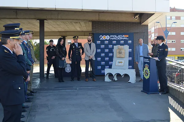 ACTO DE HOMENAJE A LA POLICIA NACIONAL EN LEON