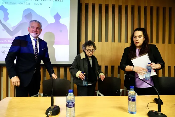 NICANOR SEN EN EL PRIMER ENCUENTRO ESTATAL DE BUENAS PRACTICAS CONTRA LA VIOLENCIA ECONOMICA HACIA LAS MUJERES