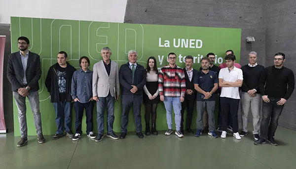 PRIMEROS BECADOS QUE SE INCORPORAN