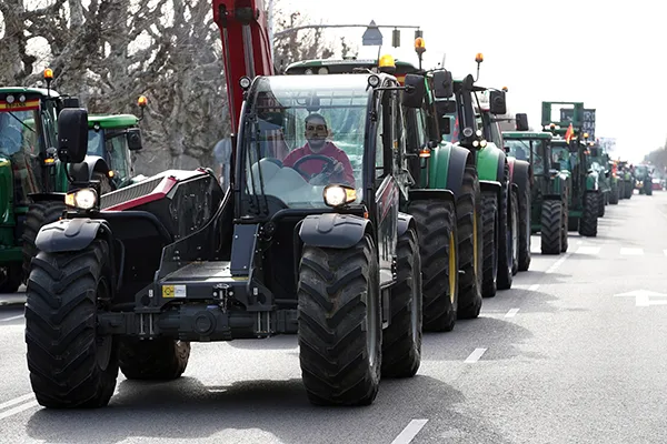 MANIFESTACION DE AGRICULTORES Y GANADEROS