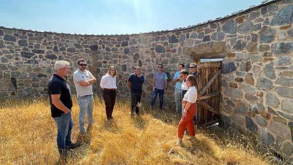 RESTAURACION AMBIENTAL DE ANTIGUAS EXPLOTACIONES MINERAS