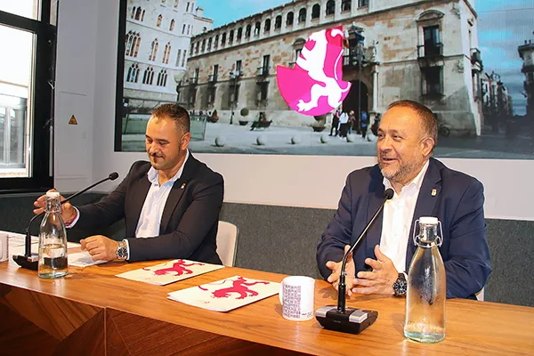 PRESENTACION DEL PROGRAMA R DE RESTAURACIÓN DEL PATRIMONIO LEONES