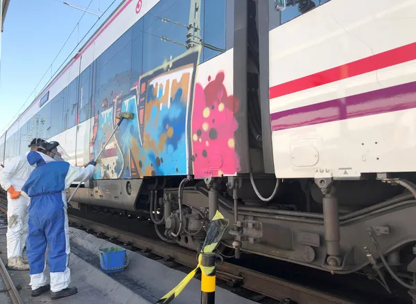 GRAFITIS EN LOS TRENES
