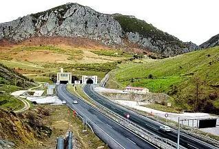 AP-66 entre Asturias y León