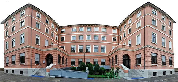 COLEGIO DIVINA PASTORA DE LEON