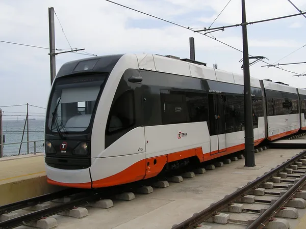 TREN TRAM