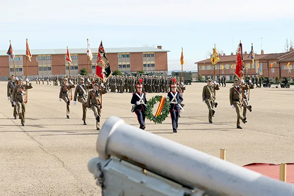 LOS ARTILLEROS DE LEON RINDEN HOMENAJE A SANTA BARBARA