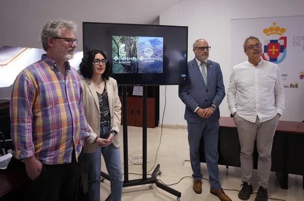PRESENTACION DE LAS GUIAS INTERCATIVAS SOBRE BOSQUES Y MONTAÑAS DEL BIERZO