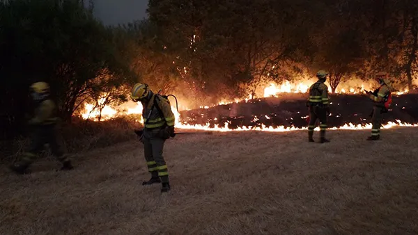 FUEGO TECNICO EN EL INCENDIO DE CASTROMIL