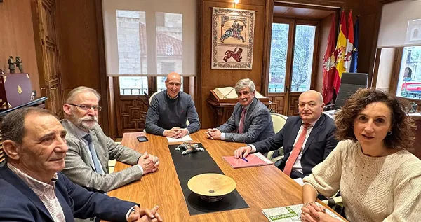 ENTIDADES SE REUNEN CON EL ALCALDE DE LEON