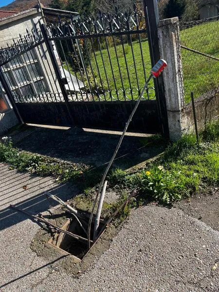 MARCAJE DE UNA ZONA PELIGROSA EN MATALLANA DE TORIO
