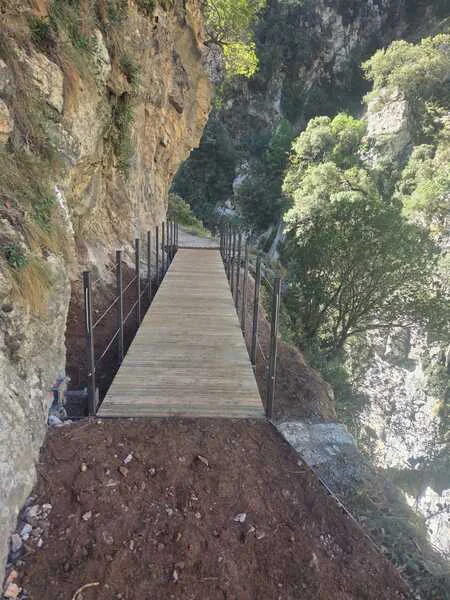 Pasarela reparada en la Ruta del Cares 2