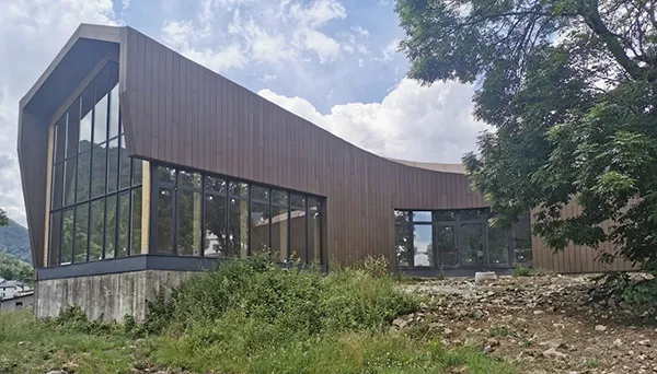 EDIFICIO POLIVALENTE DE CABOALLES DE ARRIBA