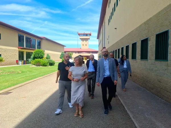 VISITA DEL SUBDELEGADO DEL GOBIERNO AL CENTRO PENITENCIARIO DE LEON