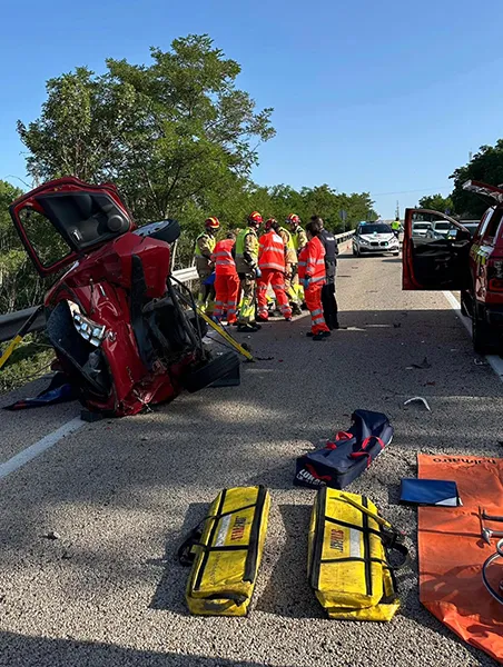 ACCIDENTE ENTRE DOS VEHICULOS A LA ENTRADA DE LEON