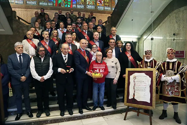 ENTREGA DE LA MEDALLA DE ORO DE LEON A ASPRONA