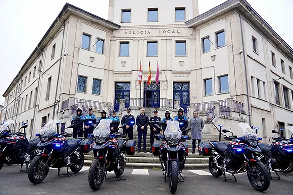 NUEVAS MOTOCICLETAS DE LA POLICIA LOCAL DE LEON