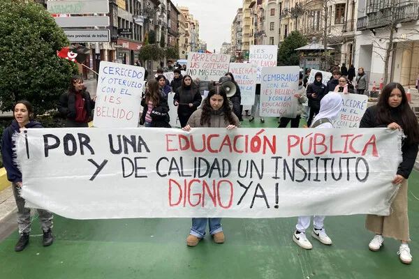 MANIFESTACION POR LA CALIDAD DE LA ENSEÑANZA PUBLICA EN LEON