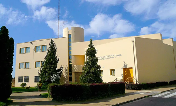 CASA DE CULTURA DE PINILLA - SAN ANDRES DEL RABANEDO