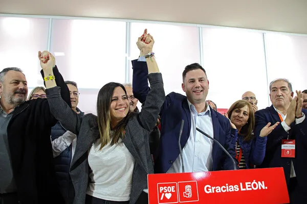 CENDON GANA LAS PRIMARIAS EN LEÓN CON UN AMPLIO MARGEN