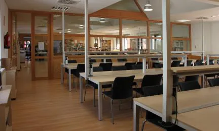 BIBLIOITECA DE SANTA MARIA DEL PARAMO